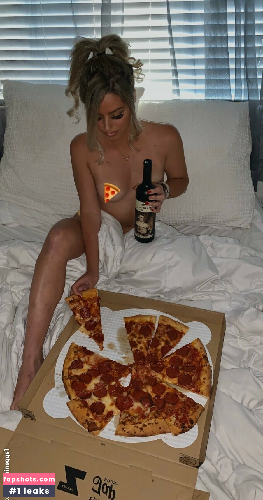 Courtney Ternullo gallery photo #14