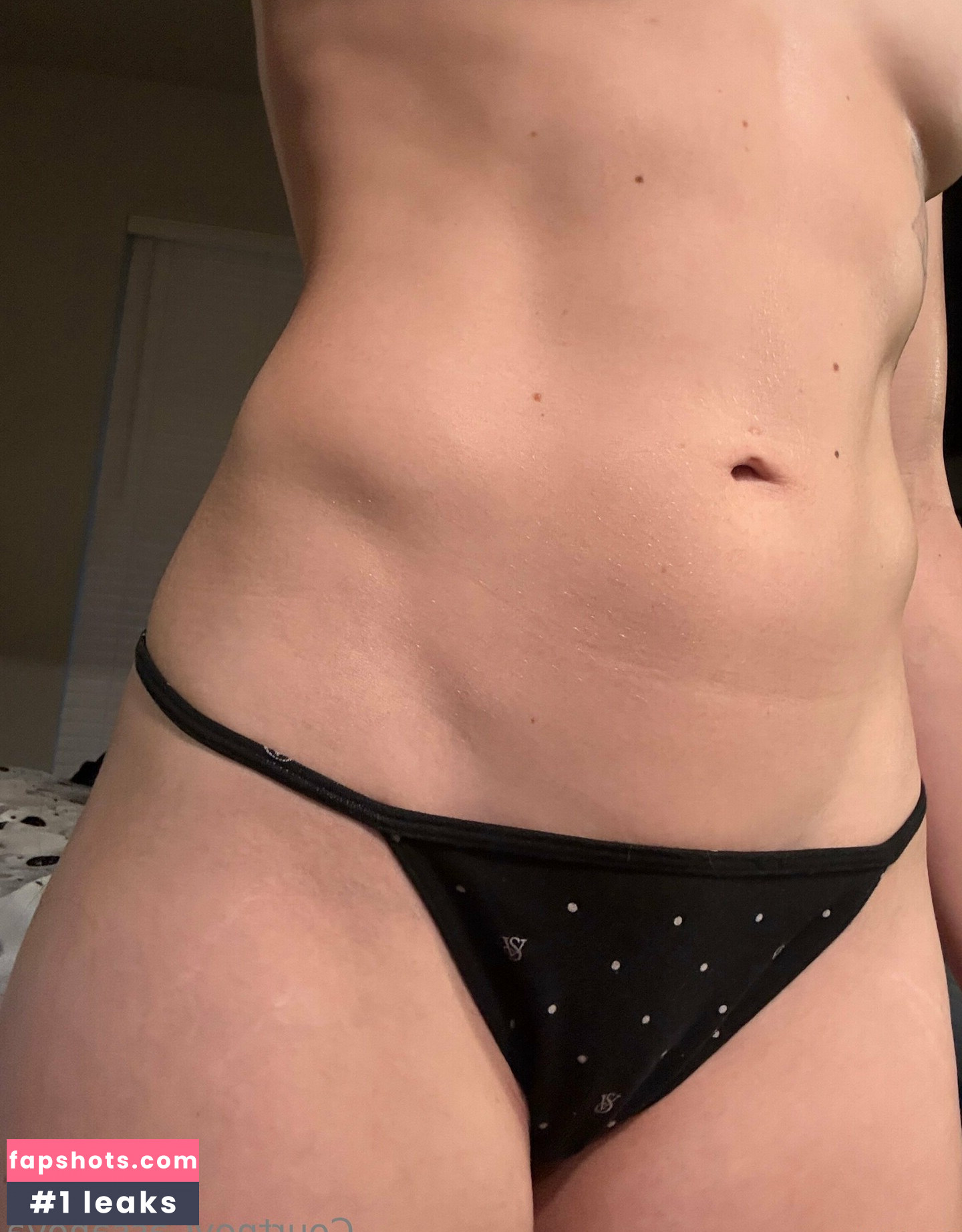 courtneycassanova gallery photo #2