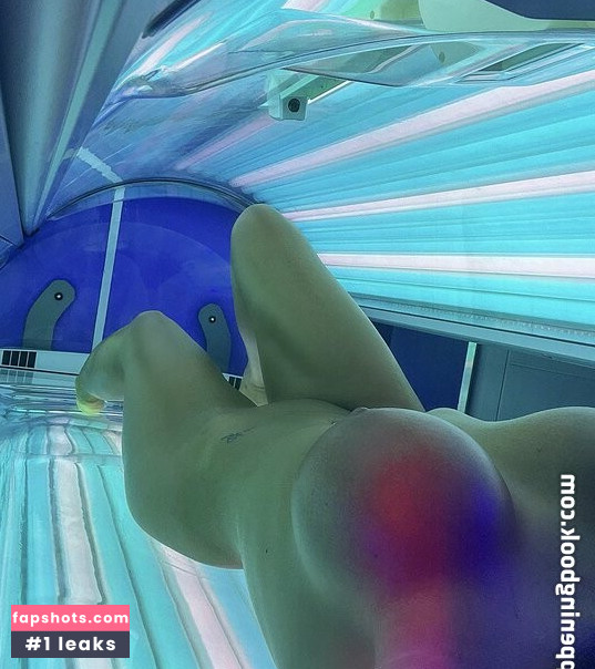 CourtneyDoyle gallery photo #8