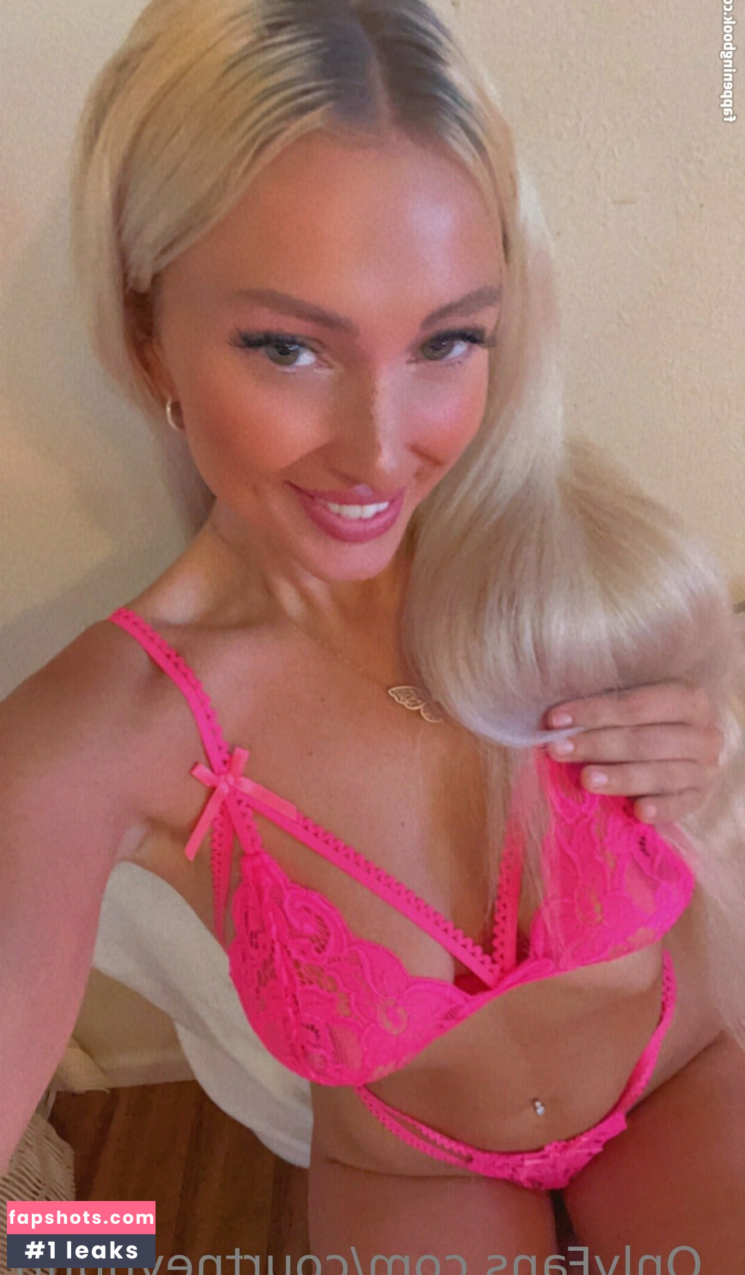 courtneyhuntt gallery photo #5