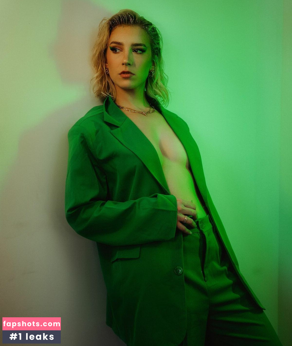 courtneymiller gallery photo #9