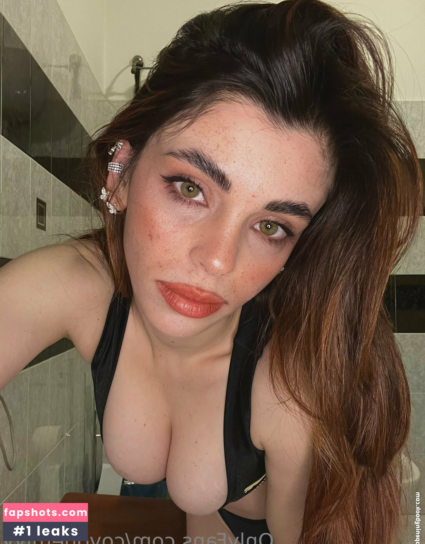 covonemiyy gallery photo #7