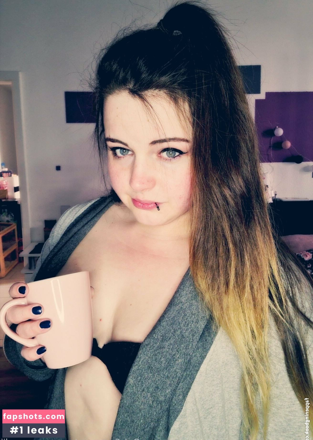 crazy_curvy_melii gallery photo #13