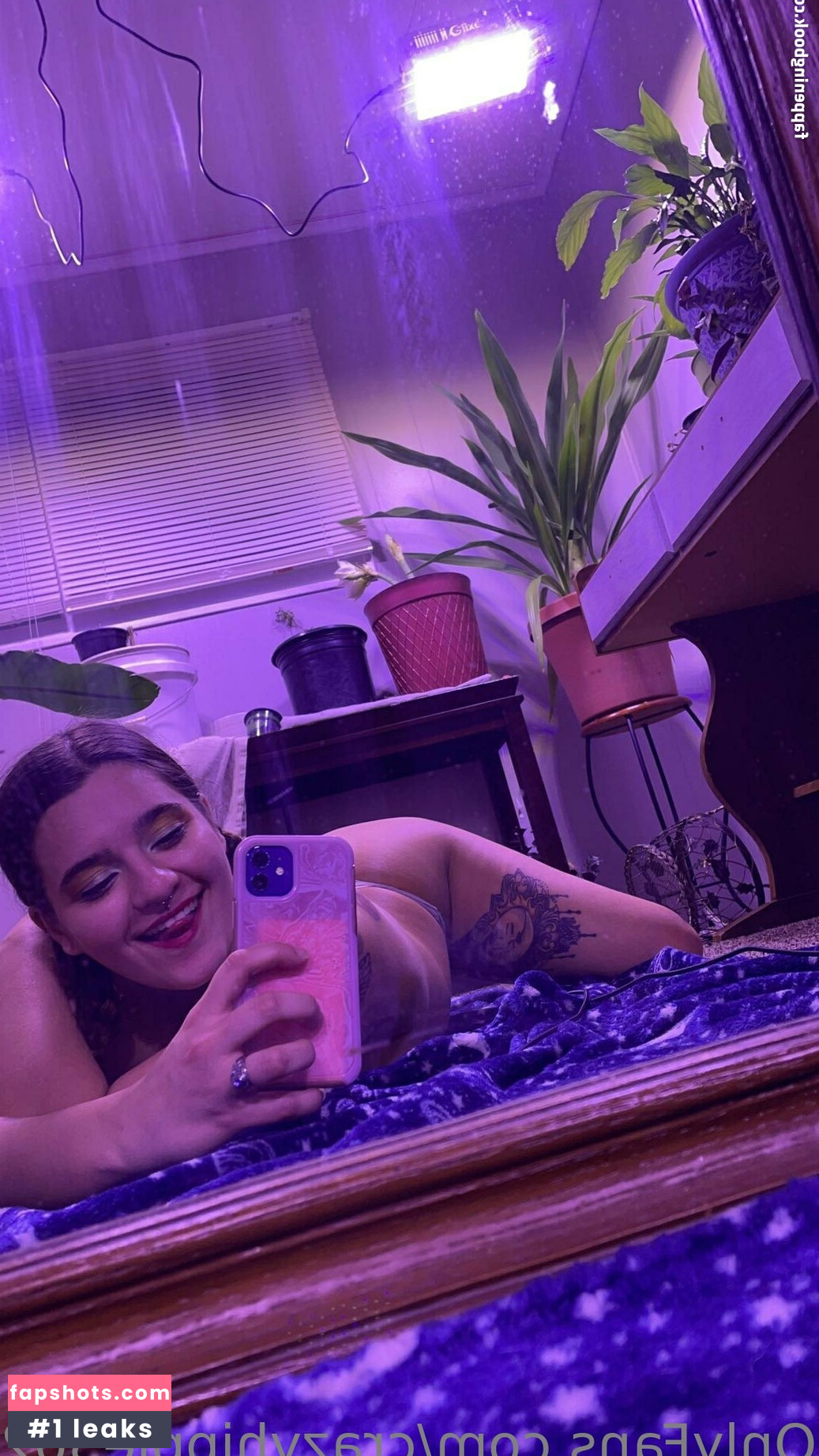 crazyhippie302 gallery photo #3