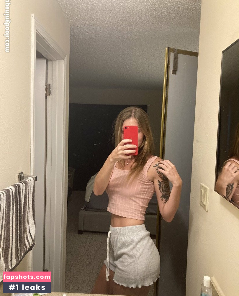 cremedelapeachh Nude Leaks OnlyFans Photos #11 - Fapshots