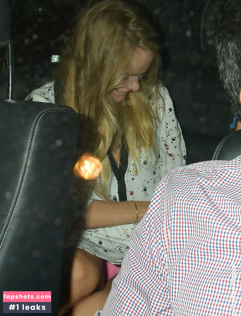 Cressida Bonas gallery photo #7
