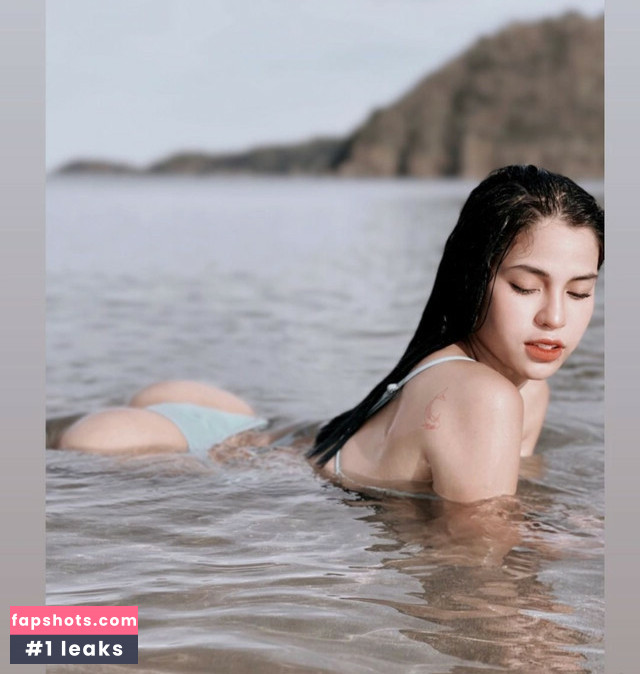 Criselda Alvarez gallery photo #20