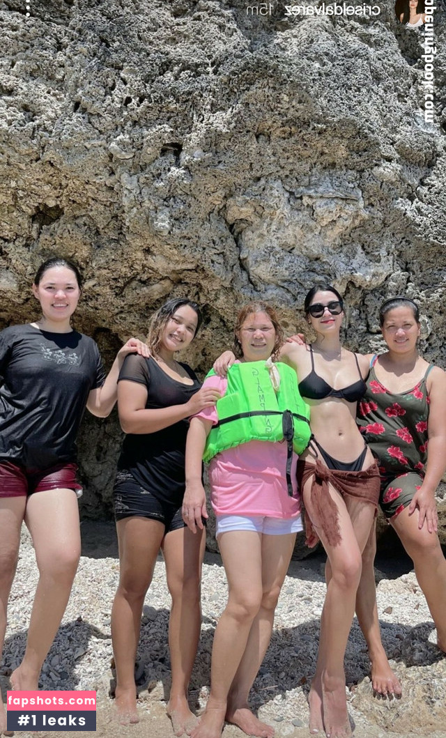 Criselda Alvarez gallery photo #41