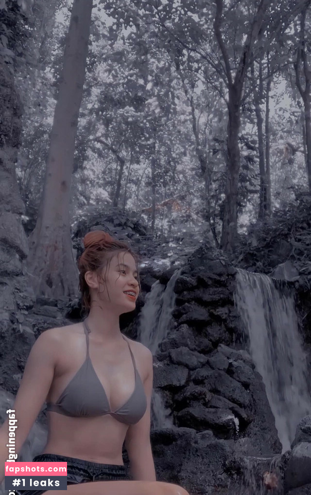 Criselda Alvarez gallery photo #69