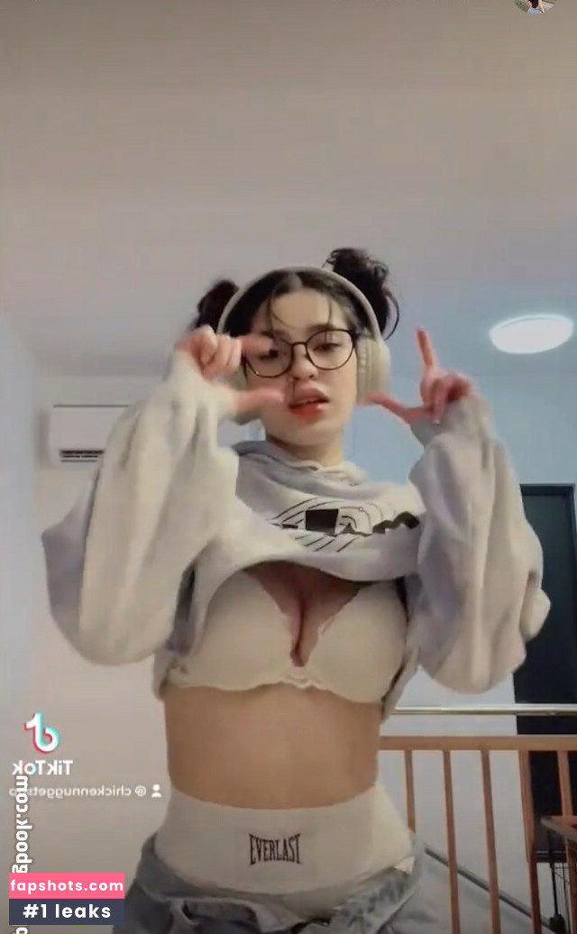 Criselda Alvarez gallery photo #83