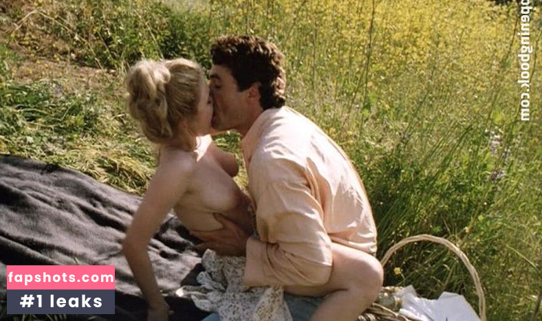 Cristi Harris gallery photo #28