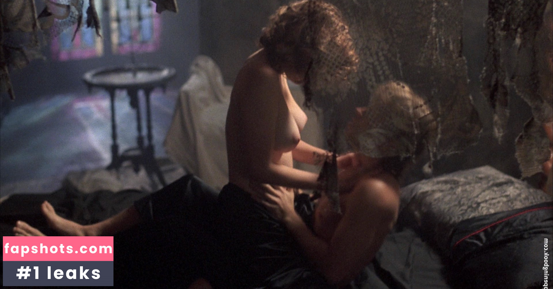 Cristi Harris gallery photo #10