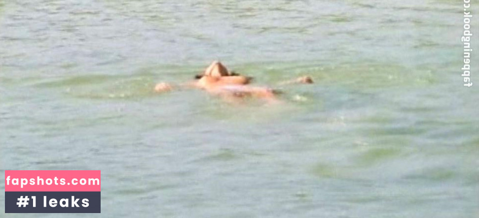 Cristiana Réali Nude Leaks OnlyFans Photos #16 - LeakJerk