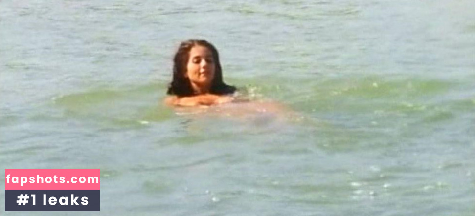 Cristiana Réali gallery photo #24