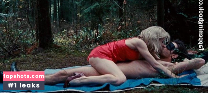 Cristin Milioti gallery photo #122