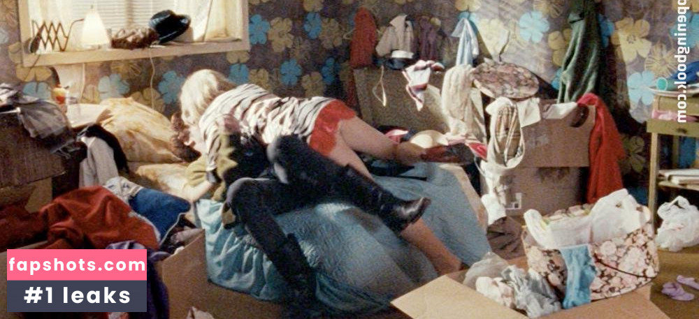 Cristin Milioti gallery photo #129