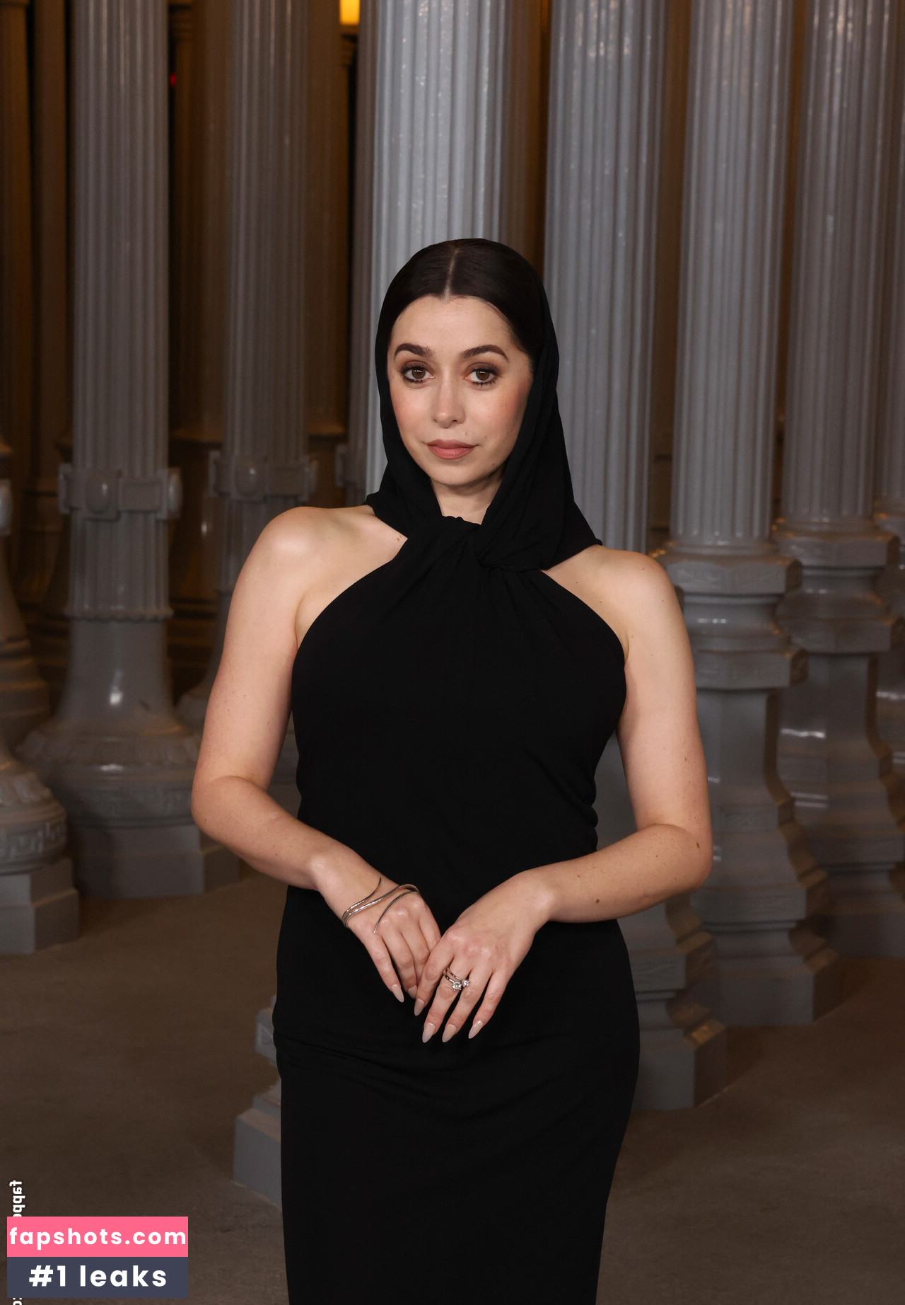 Cristin Milioti gallery photo #4