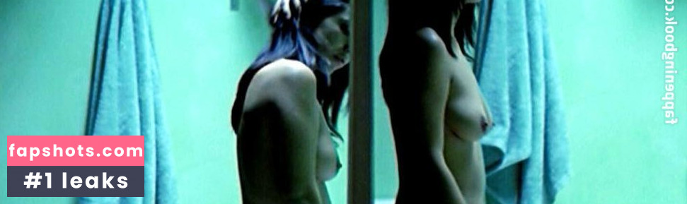 Cristina Brondo gallery photo #22