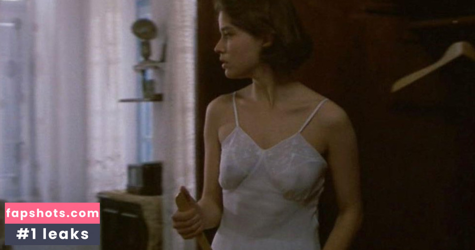 Cristina Marsillach gallery photo #33