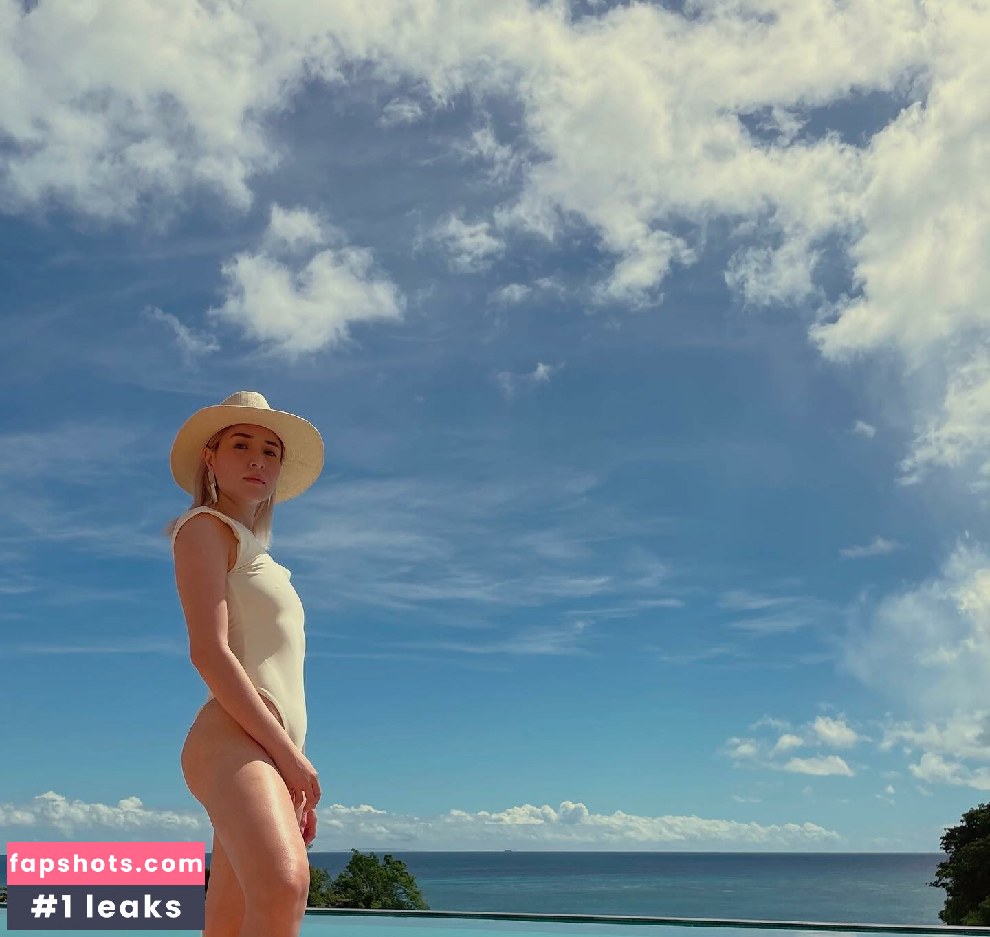 Cristine Reyes gallery photo #11