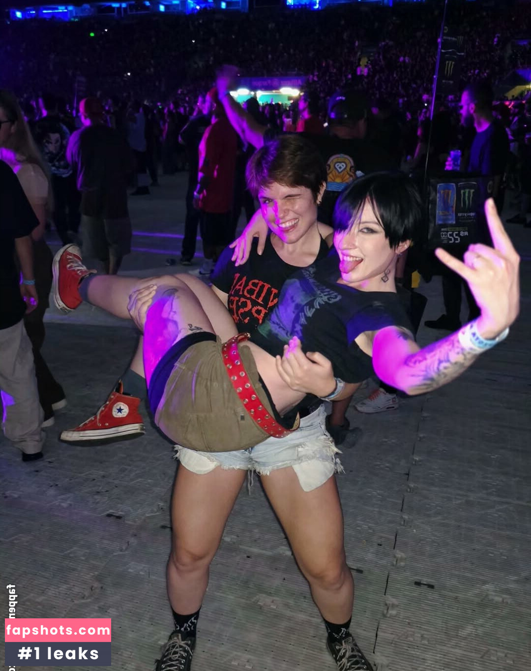 cristinysam gallery photo #2