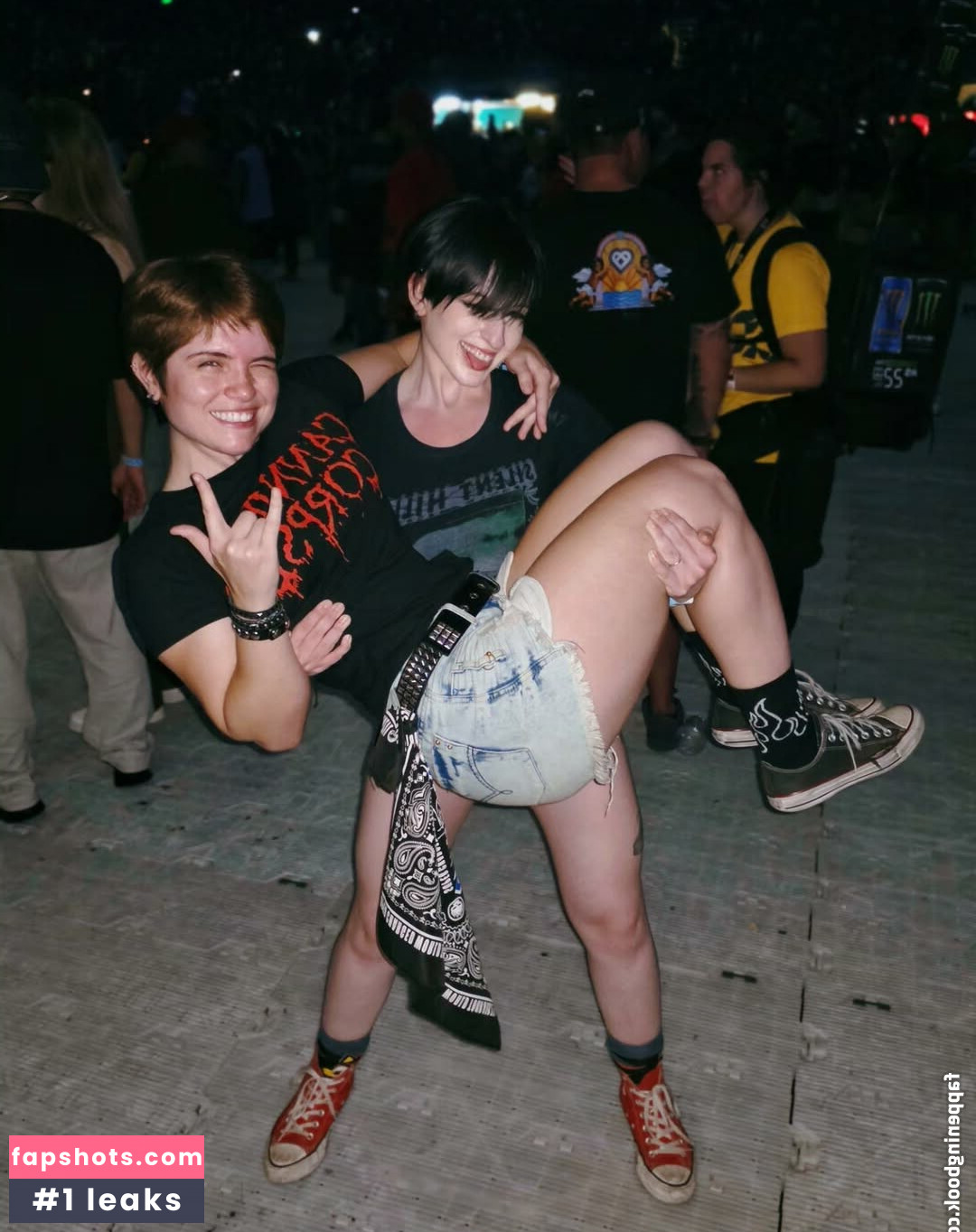 cristinysam gallery photo #7