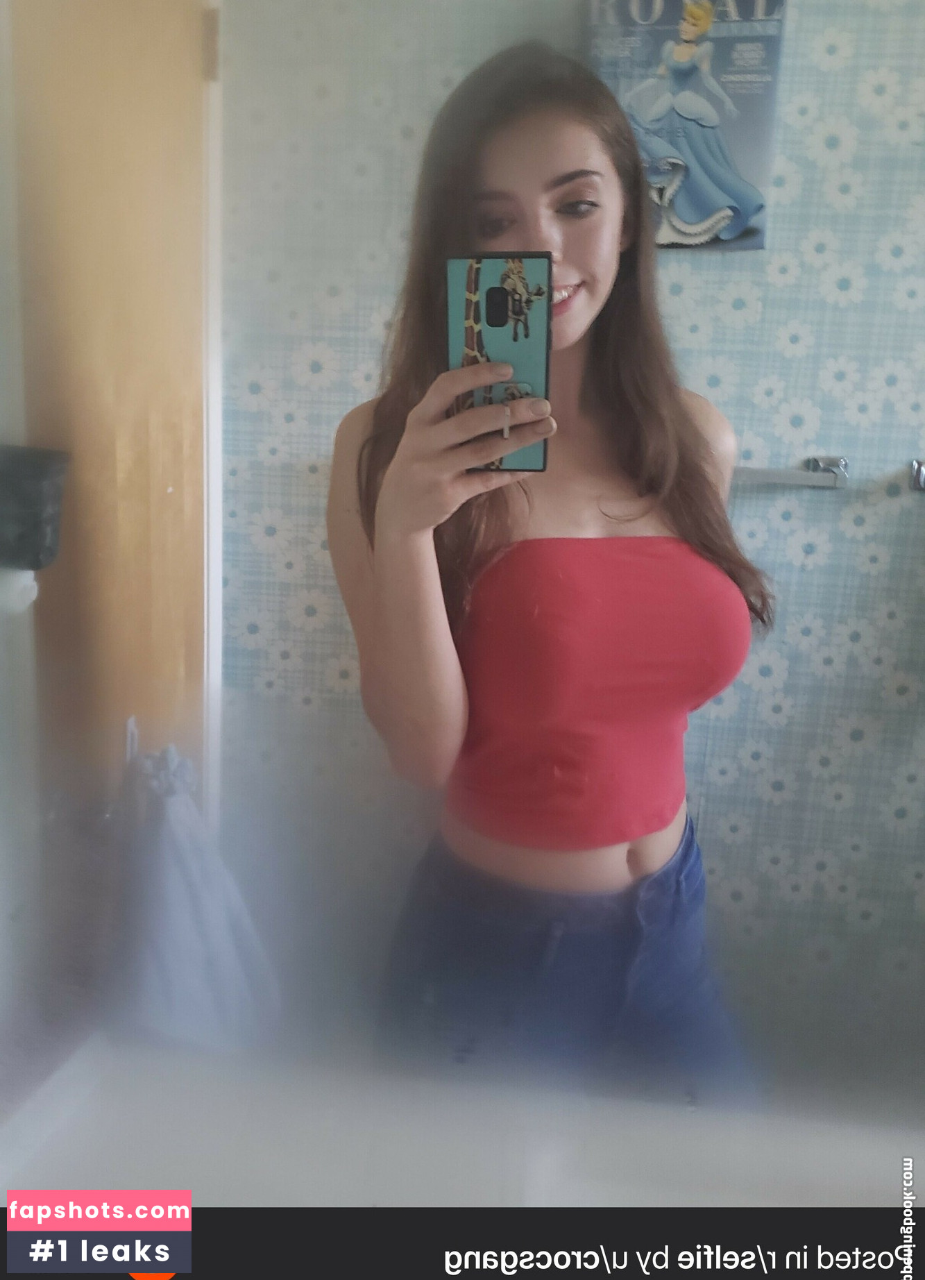 crocsgang nude babe gallery