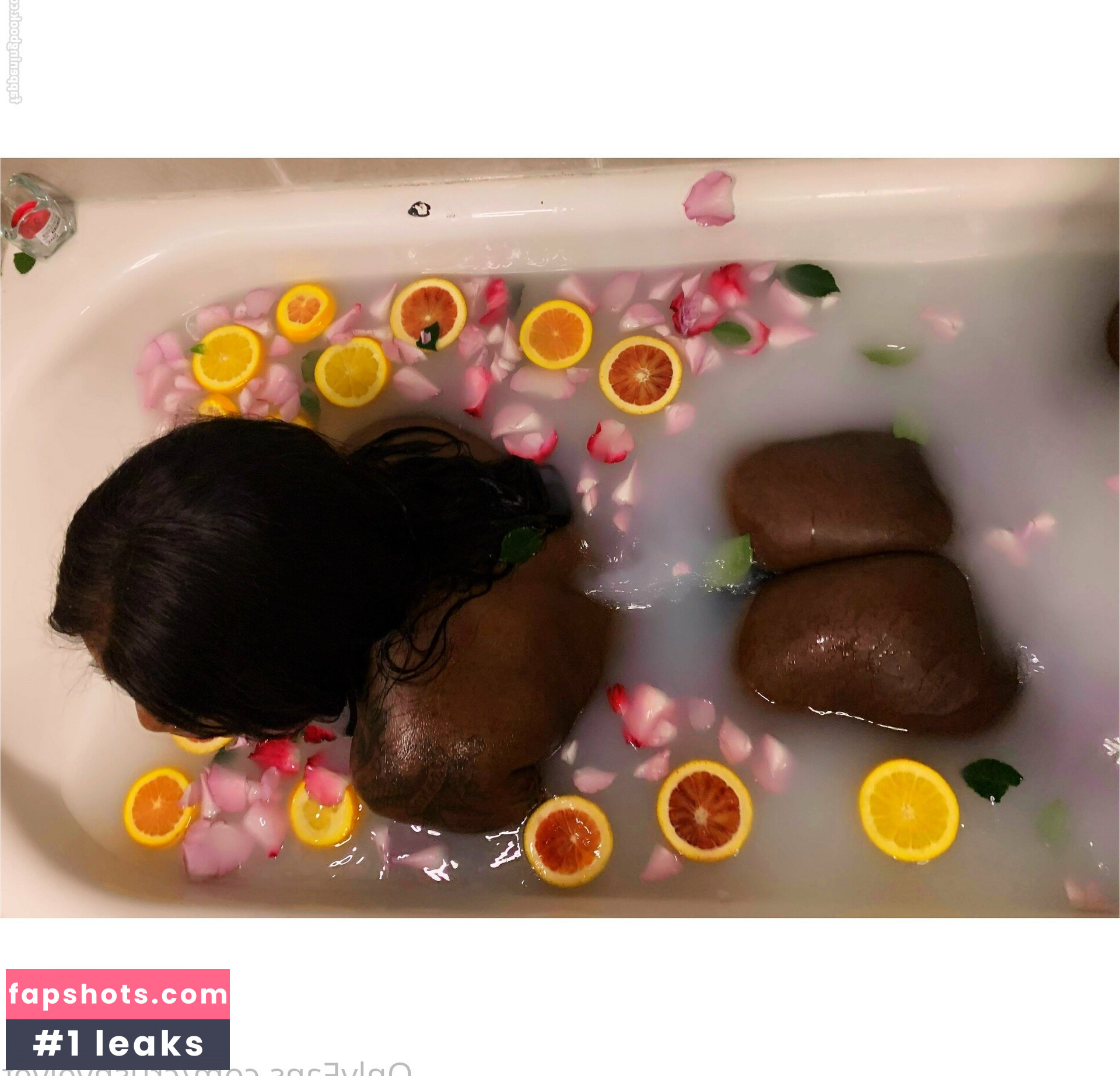 crushvelvet Nude Leaks OnlyFans Photos #54 - LeakJerk