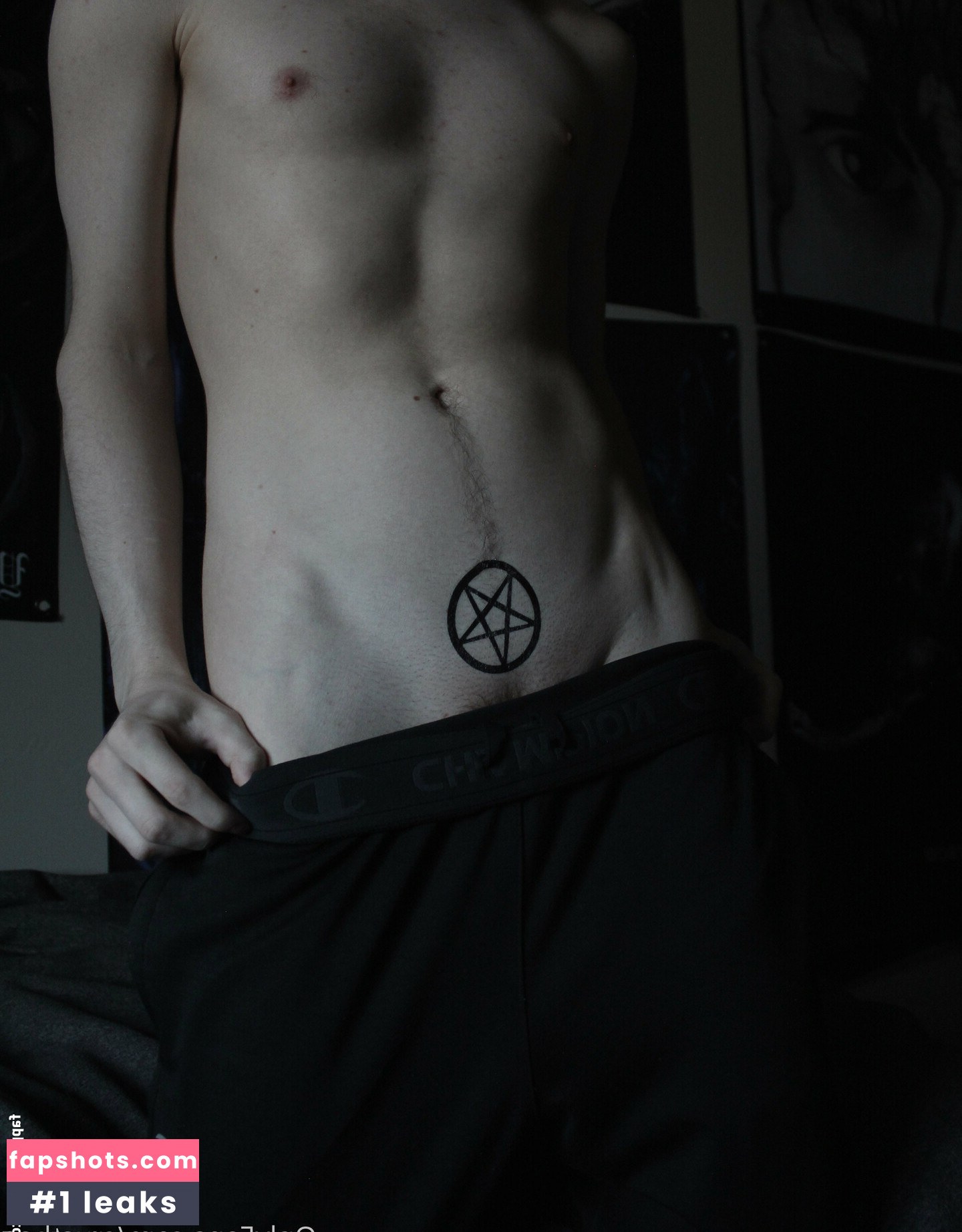 crustbag nude babe gallery