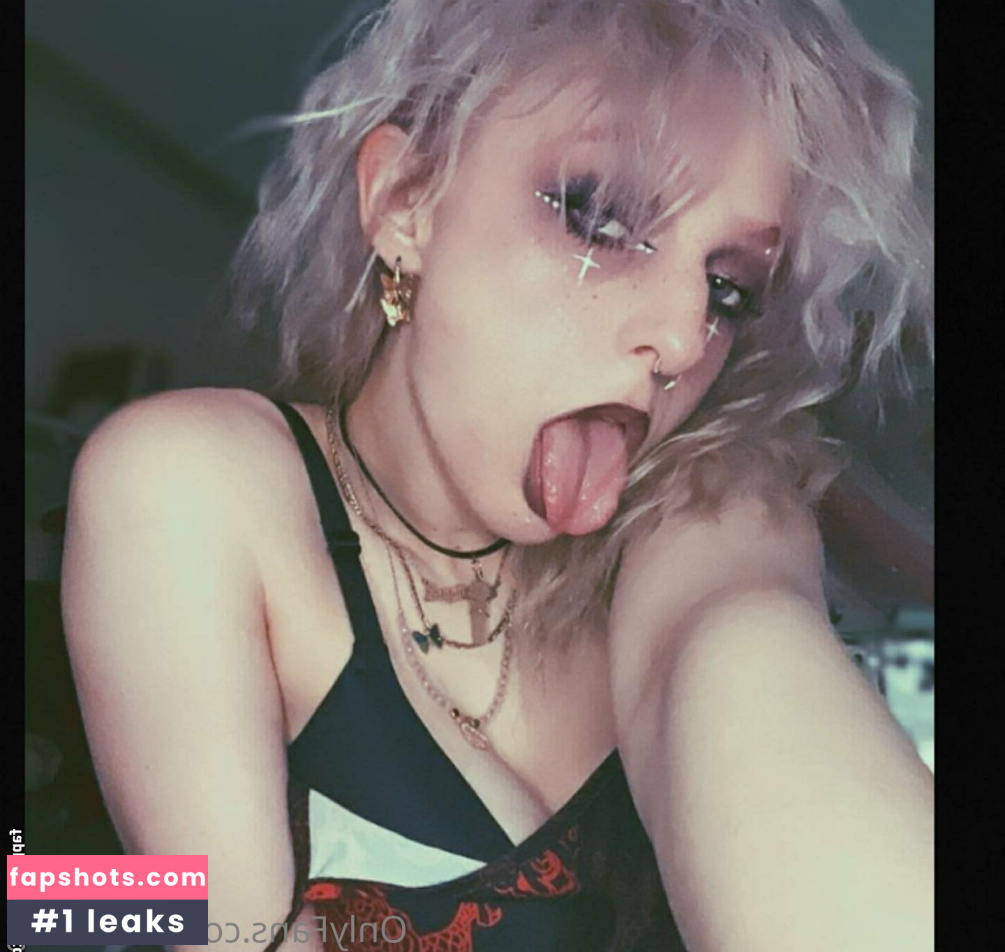 crybaby.labia gallery photo #6