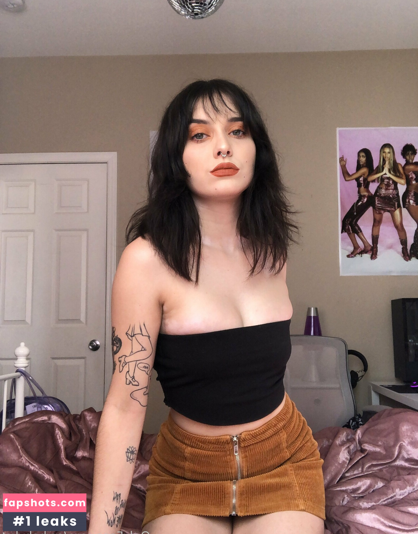 crybabykitty gallery photo #32