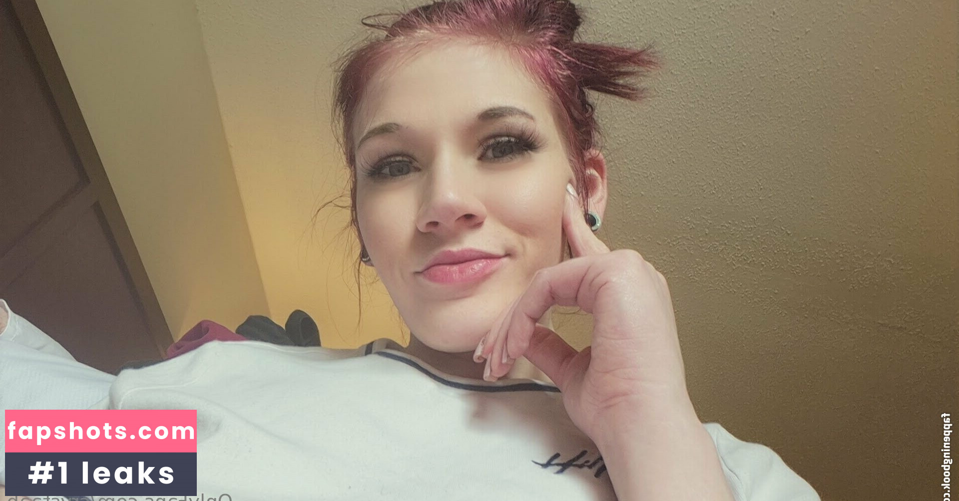 crystaab nude babe gallery