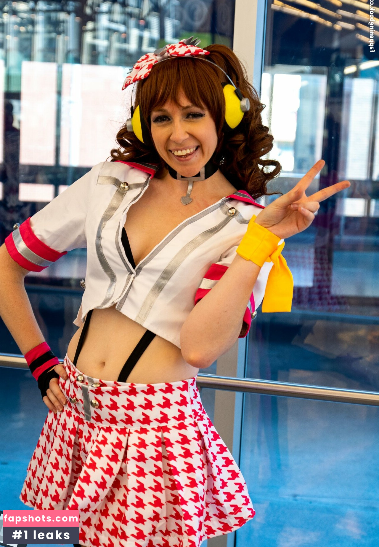 CrystAAHHL gallery photo #12