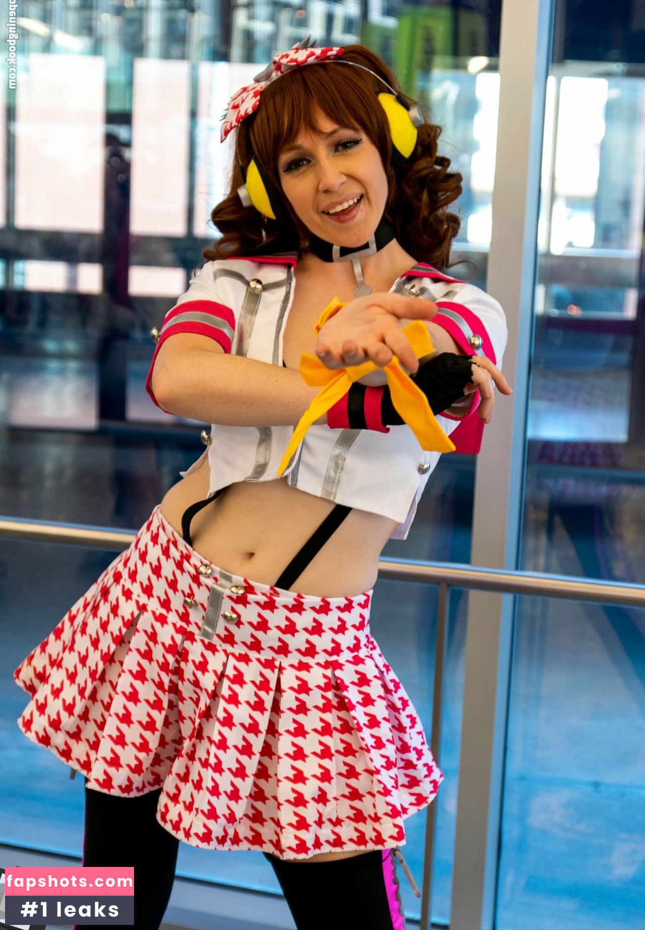 CrystAAHHL gallery photo #13