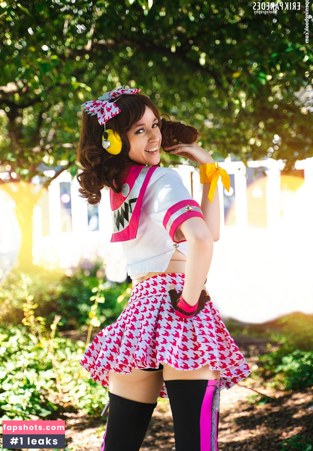 CrystAAHHL gallery photo #15