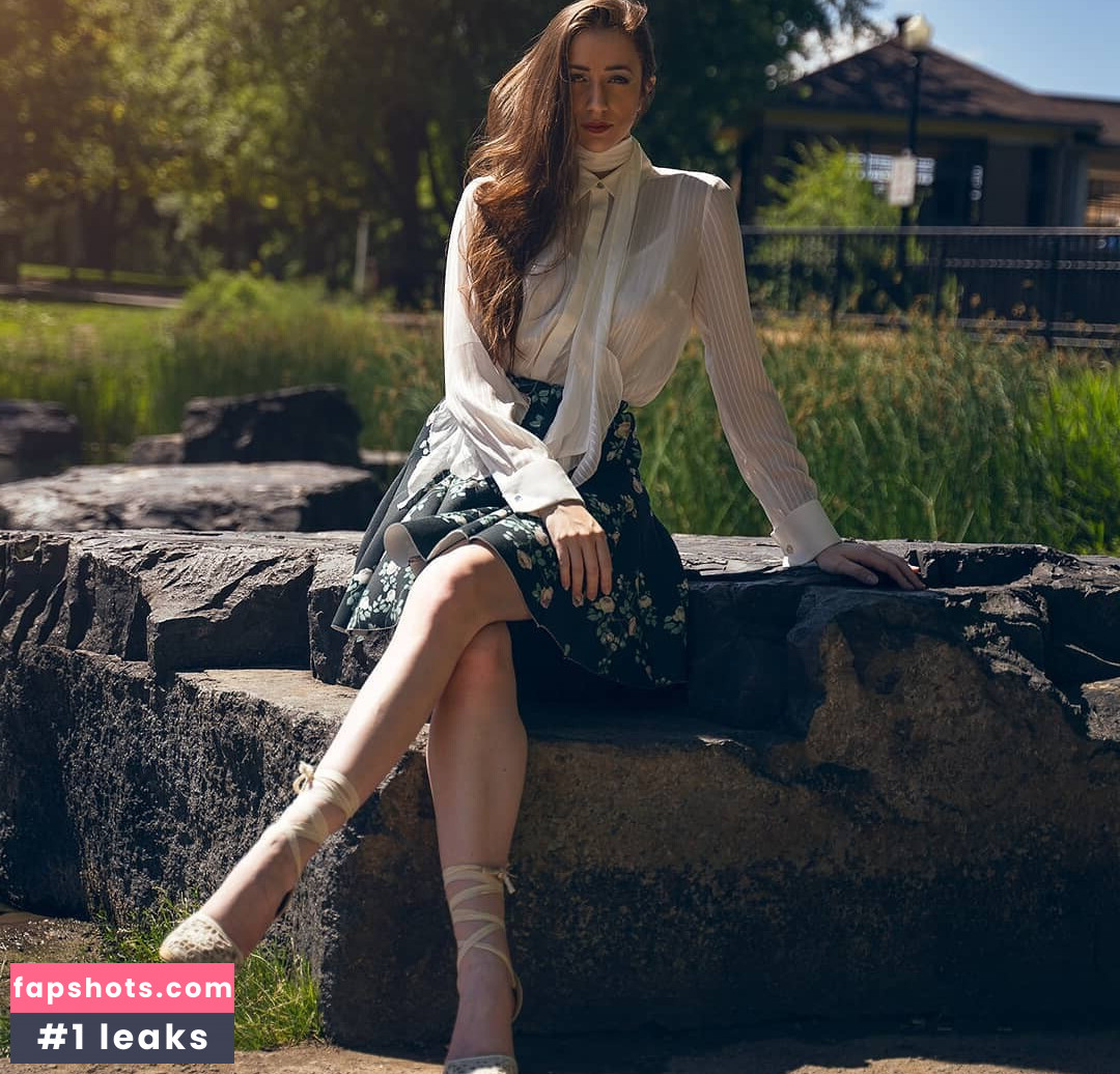 CrystAAHHL gallery photo #17