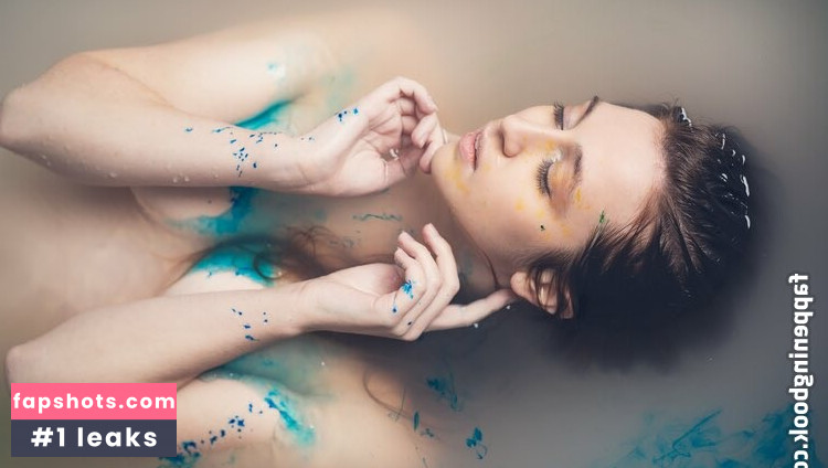 CrystAAHHL gallery photo #18