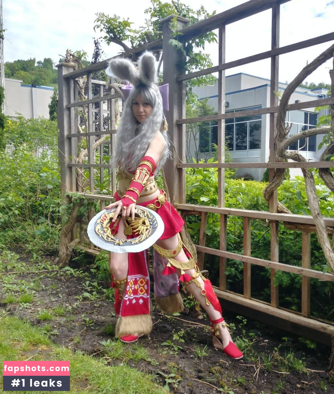 CrystAAHHL gallery photo #26