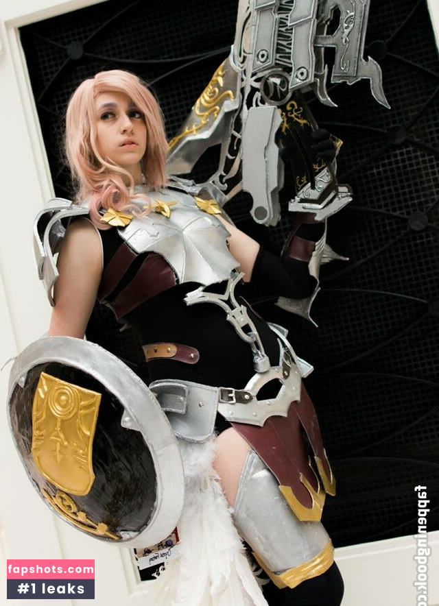 CrystAAHHL gallery photo #37