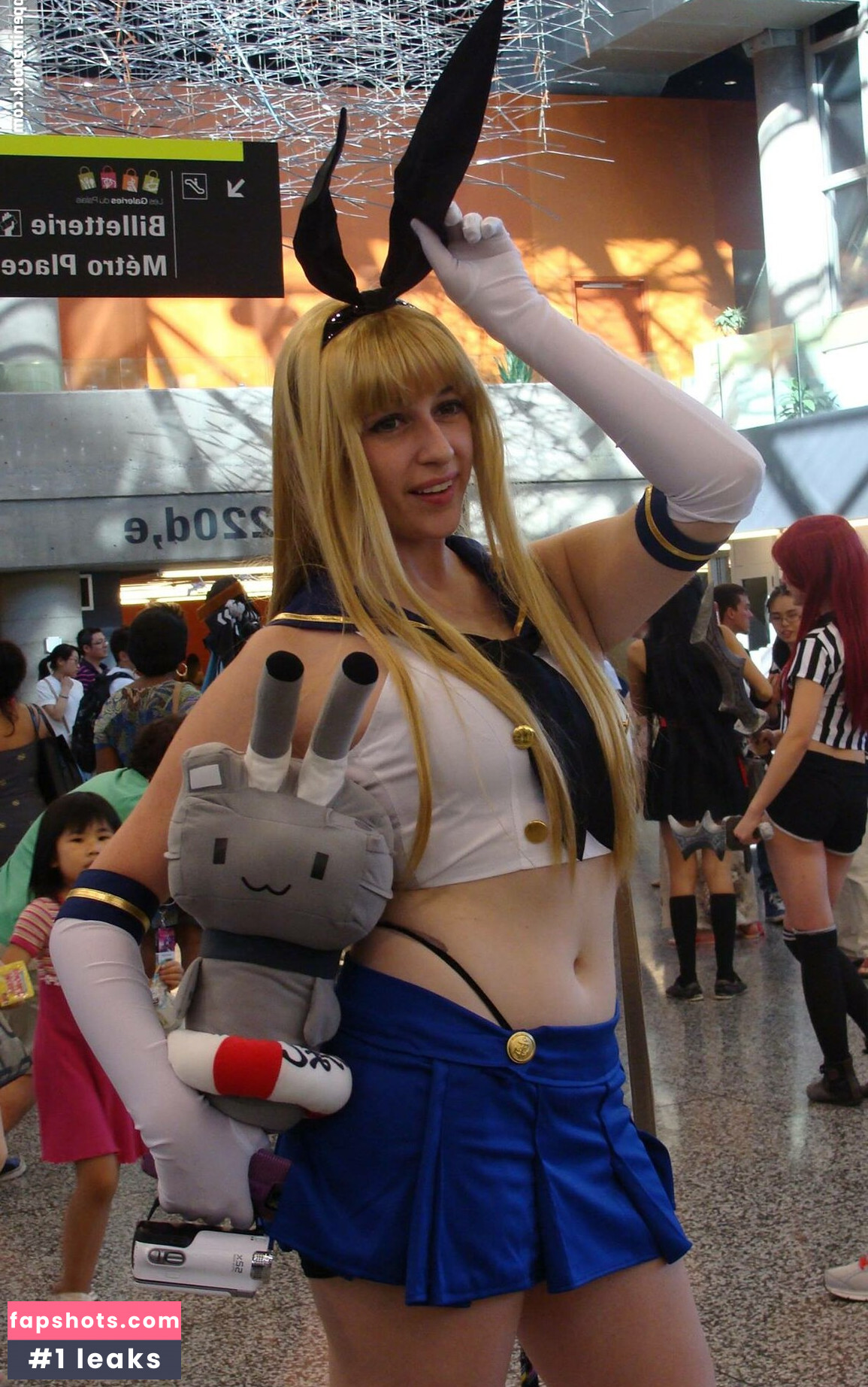 CrystAAHHL gallery photo #49