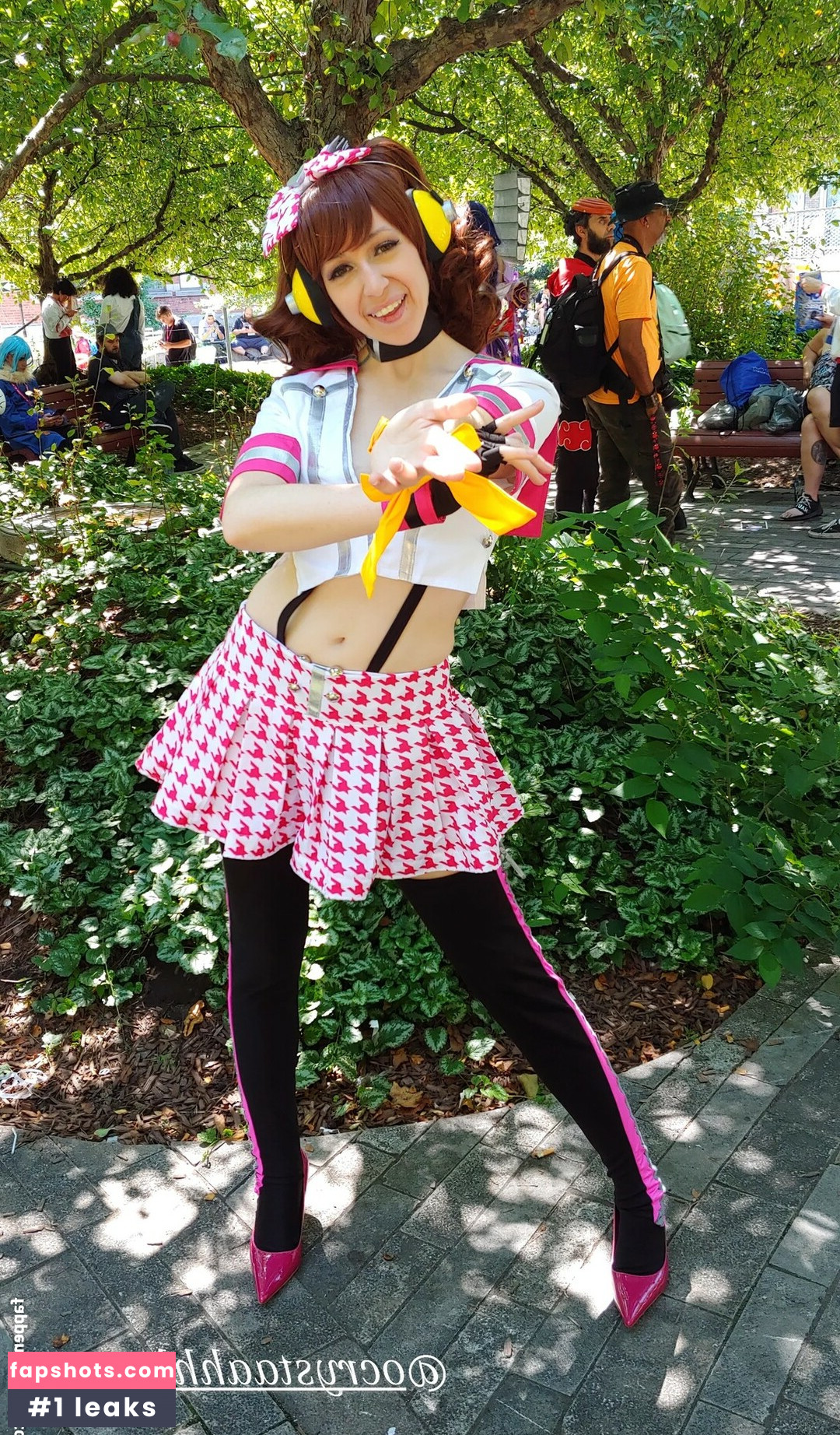 CrystAAHHL gallery photo #6