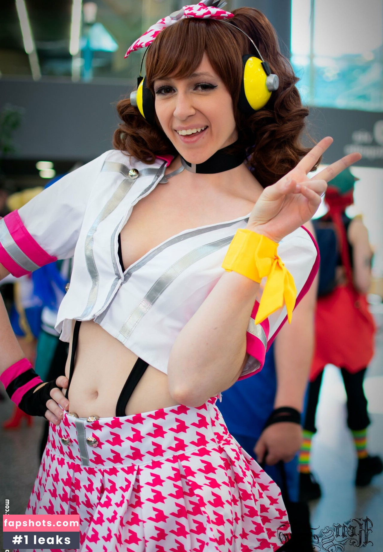 CrystAAHHL gallery photo #7