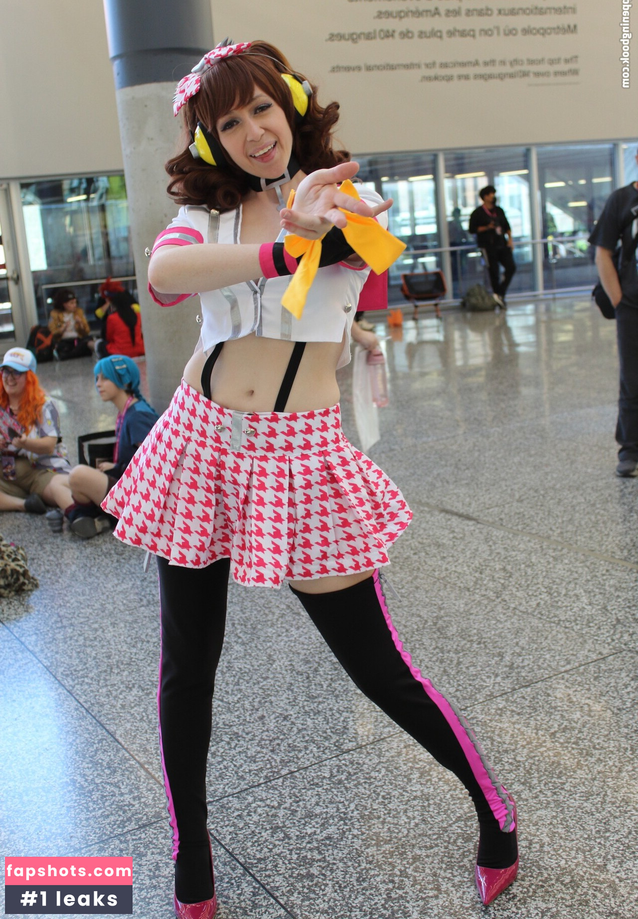 CrystAAHHL gallery photo #8