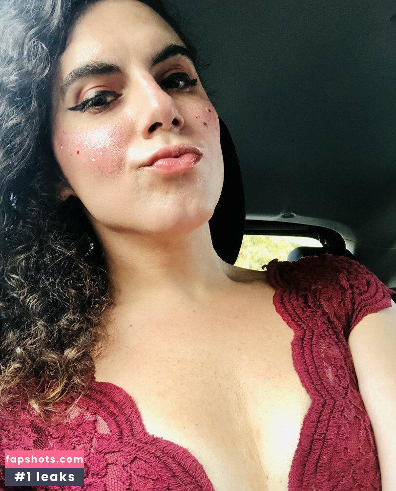 Crystal Calabria gallery photo #3