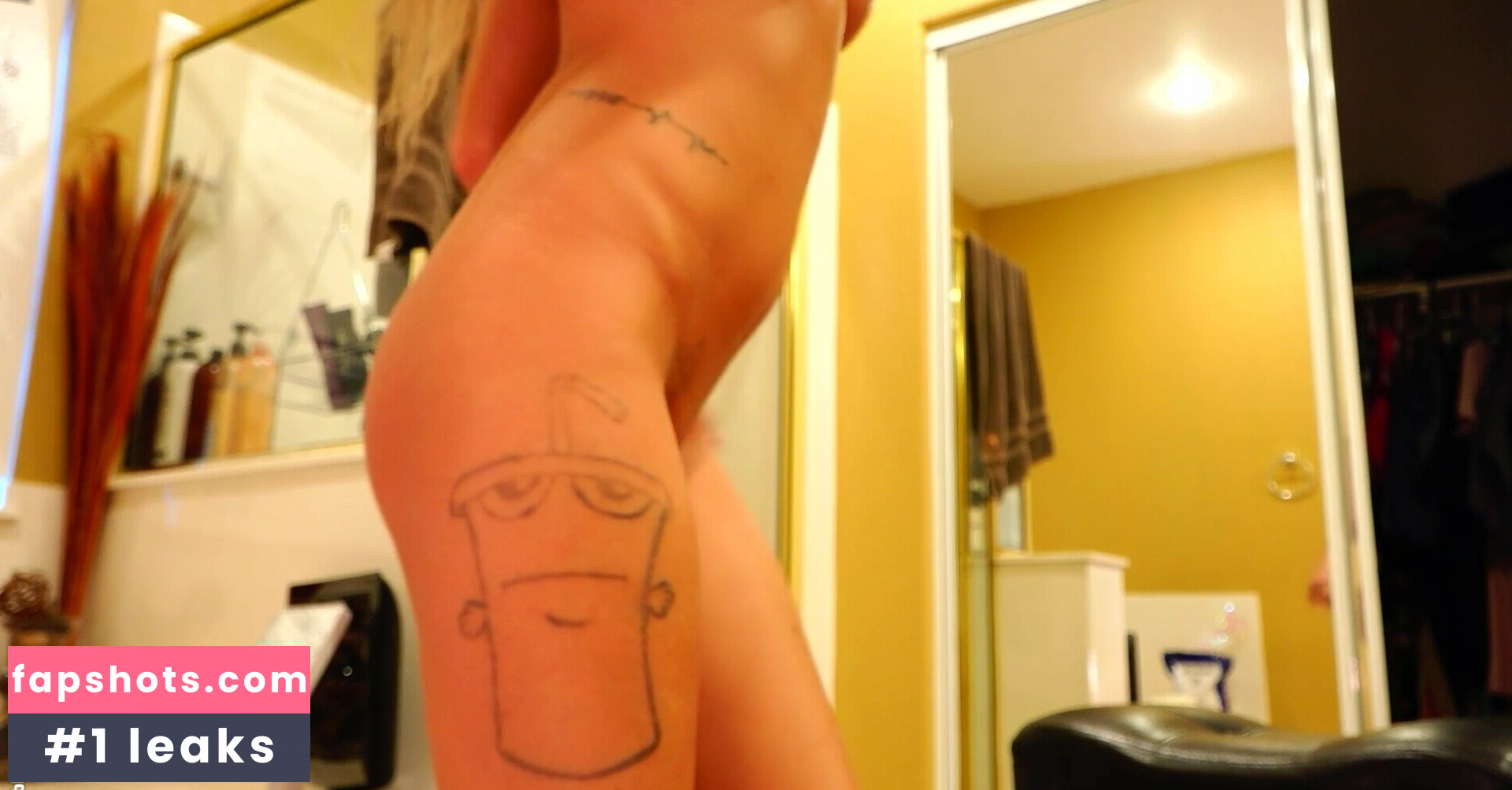 Crystal Knight gallery photo #49