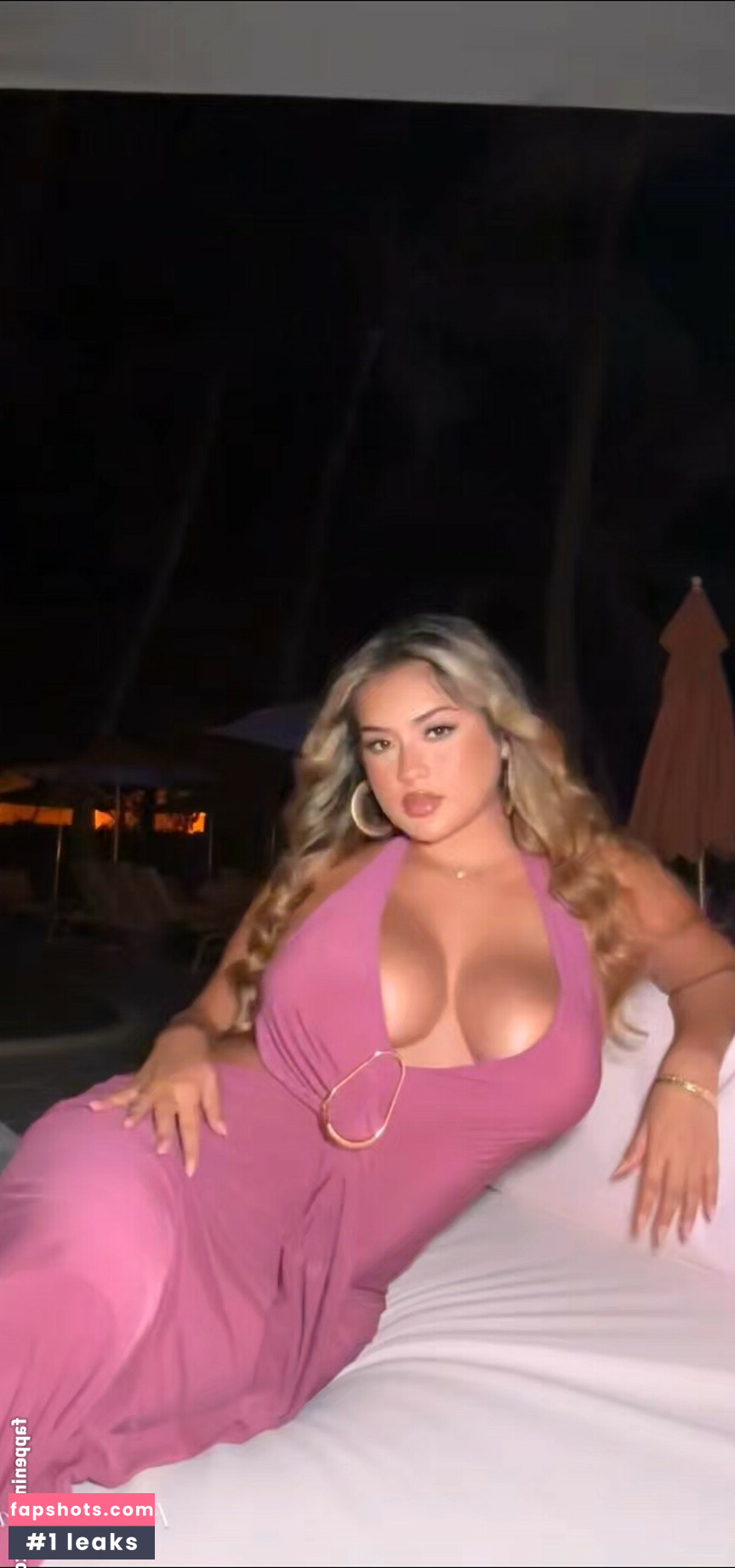 Crystal Lucero Rios nude babe gallery