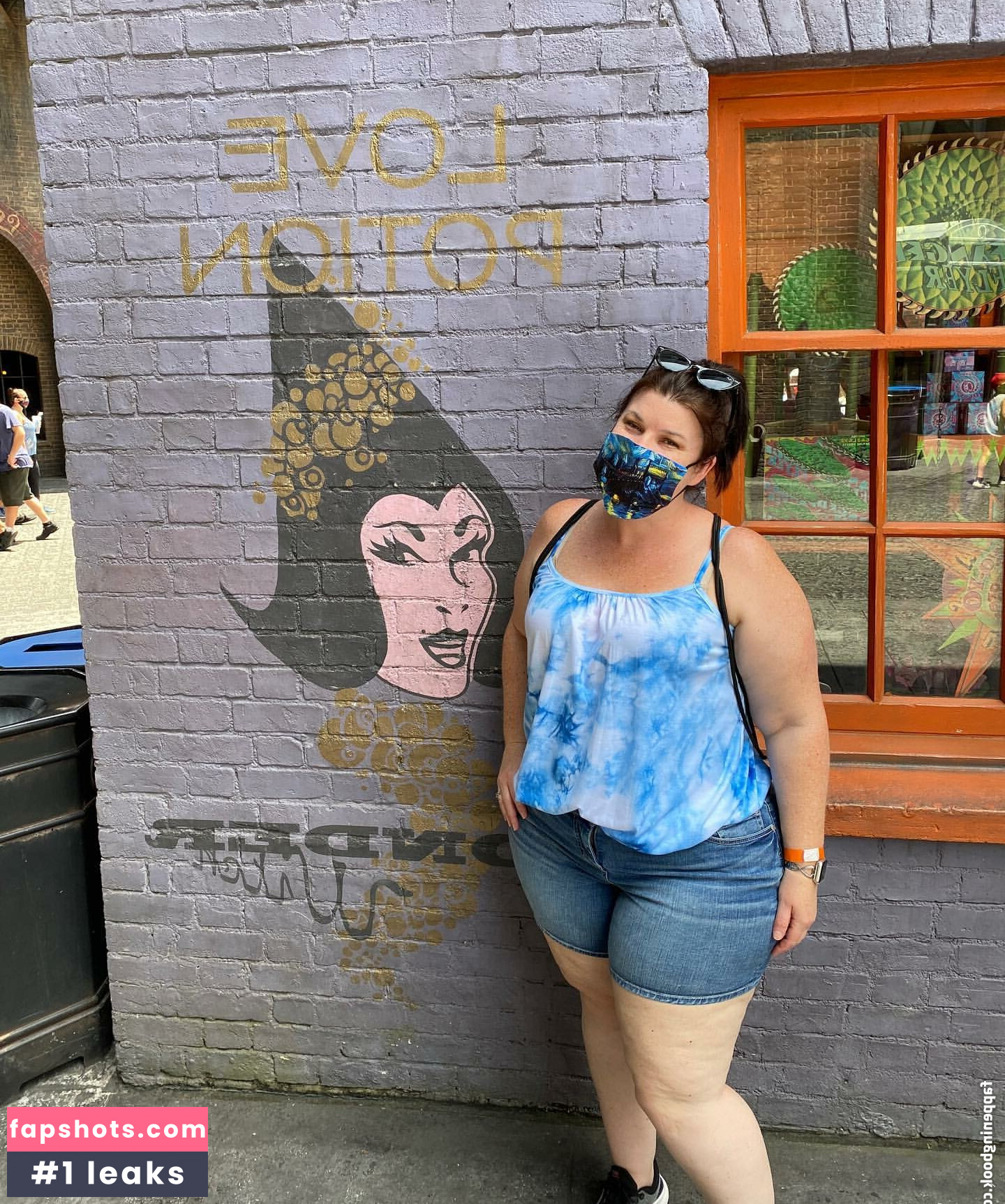 Crystal McBootay gallery photo #30