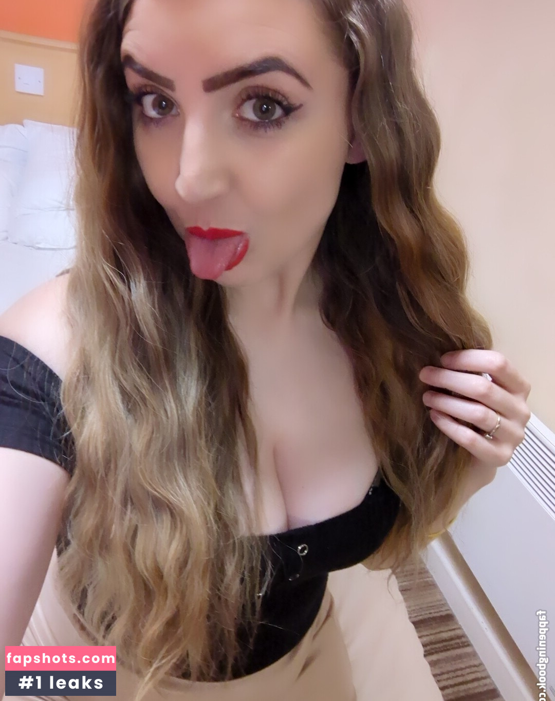 Crystal_r1992 gallery photo #14