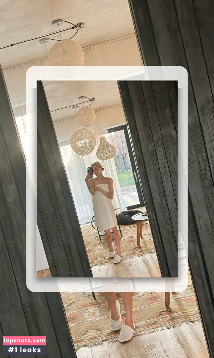 crystal_vip gallery photo #2