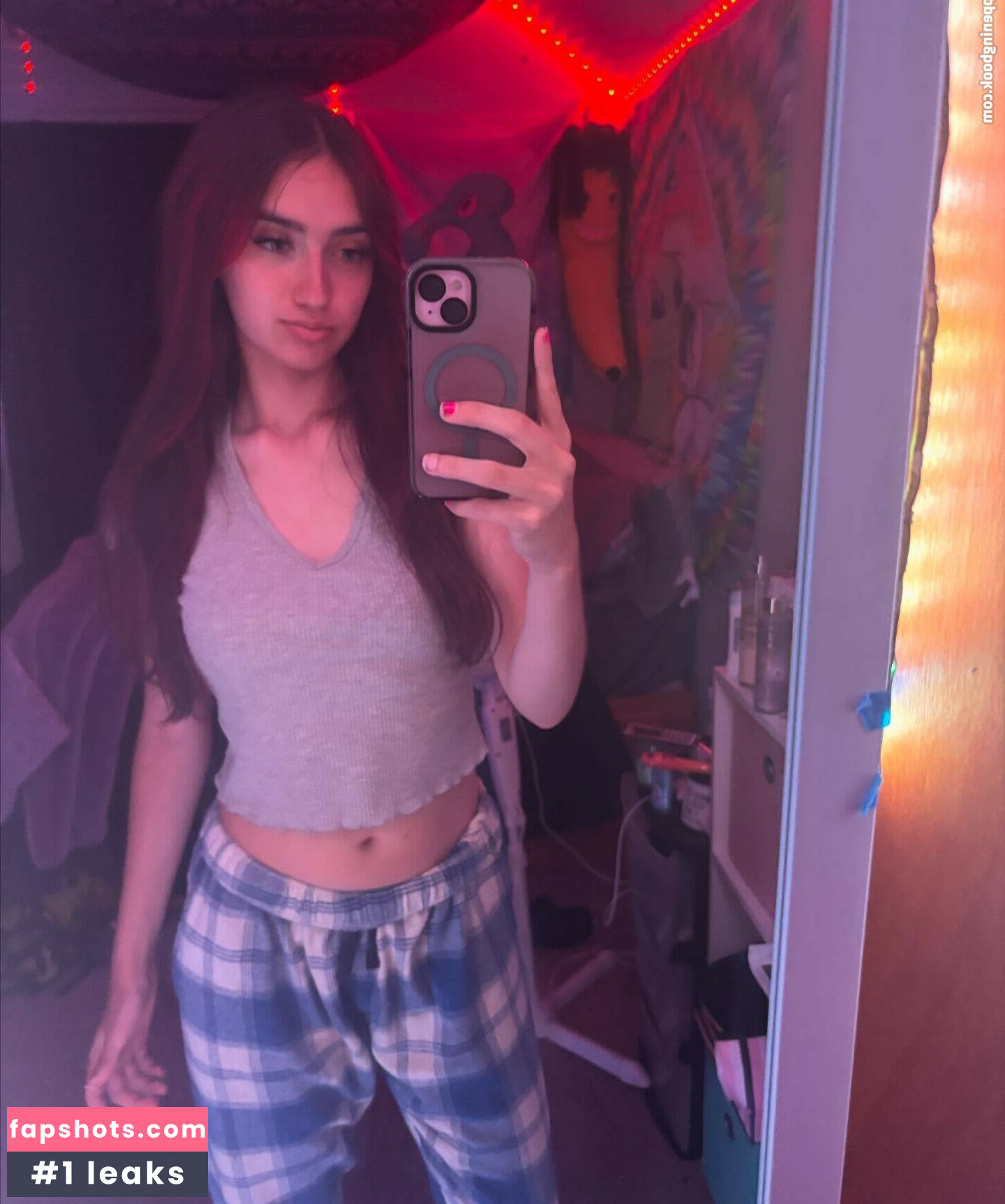 crystalfyee nude babe gallery